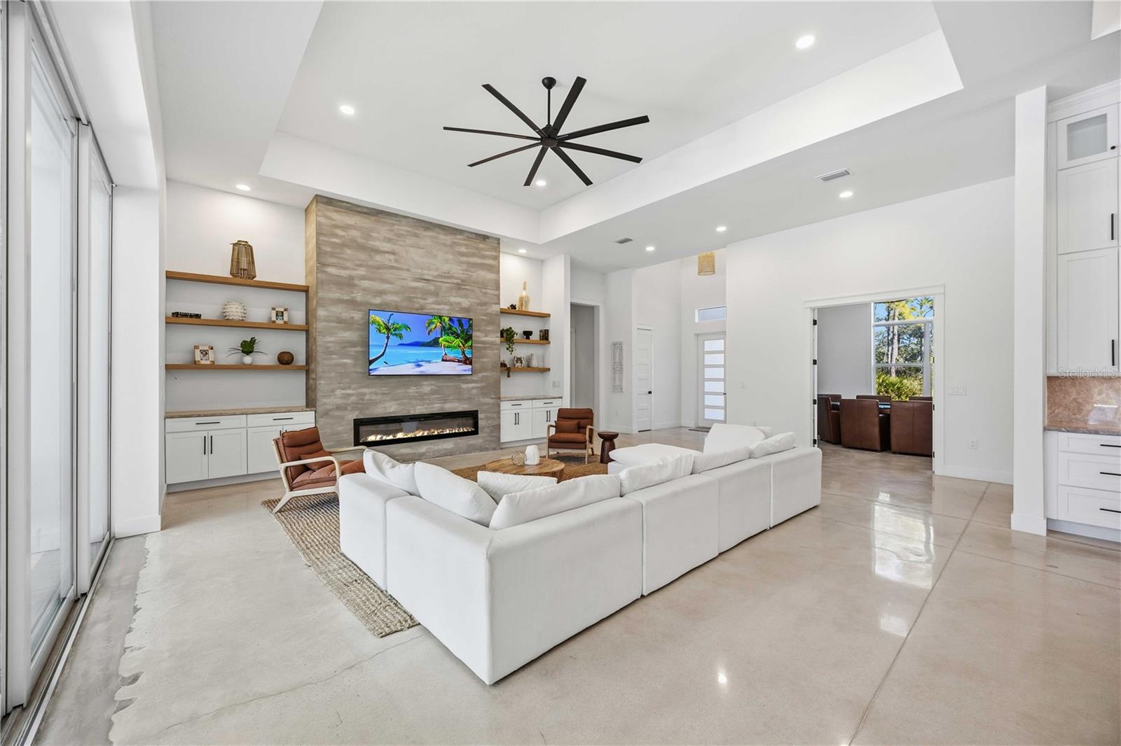 143 CREEK DR SE, PORT CHARLOTTE, FL, 33952