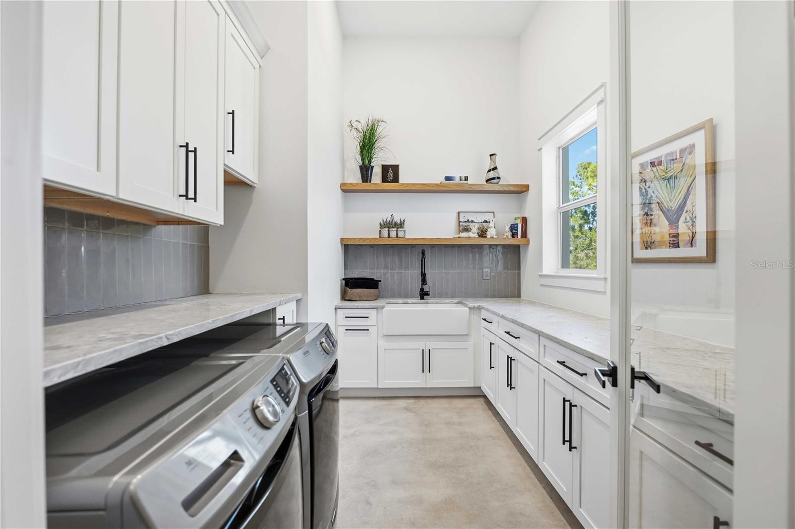 143 CREEK DR SE, PORT CHARLOTTE, FL, 33952