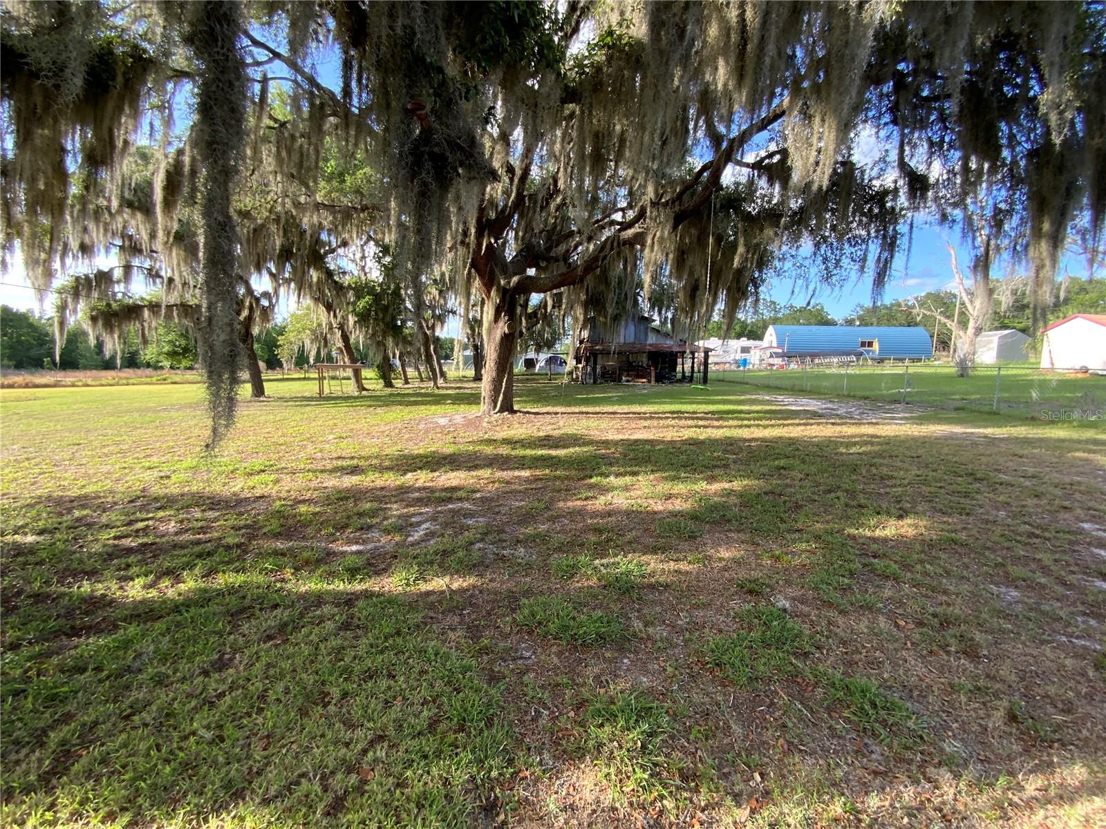 692 HOWARD RD, AUBURNDALE, FL, 33823