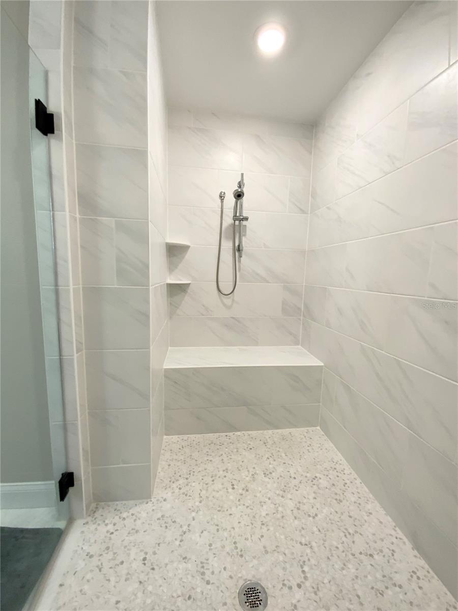 692 HOWARD RD, AUBURNDALE, FL, 33823