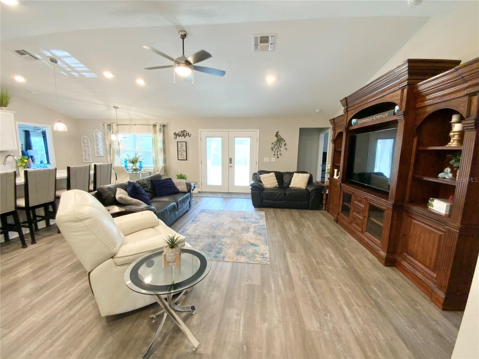 692 HOWARD RD, AUBURNDALE, FL, 33823