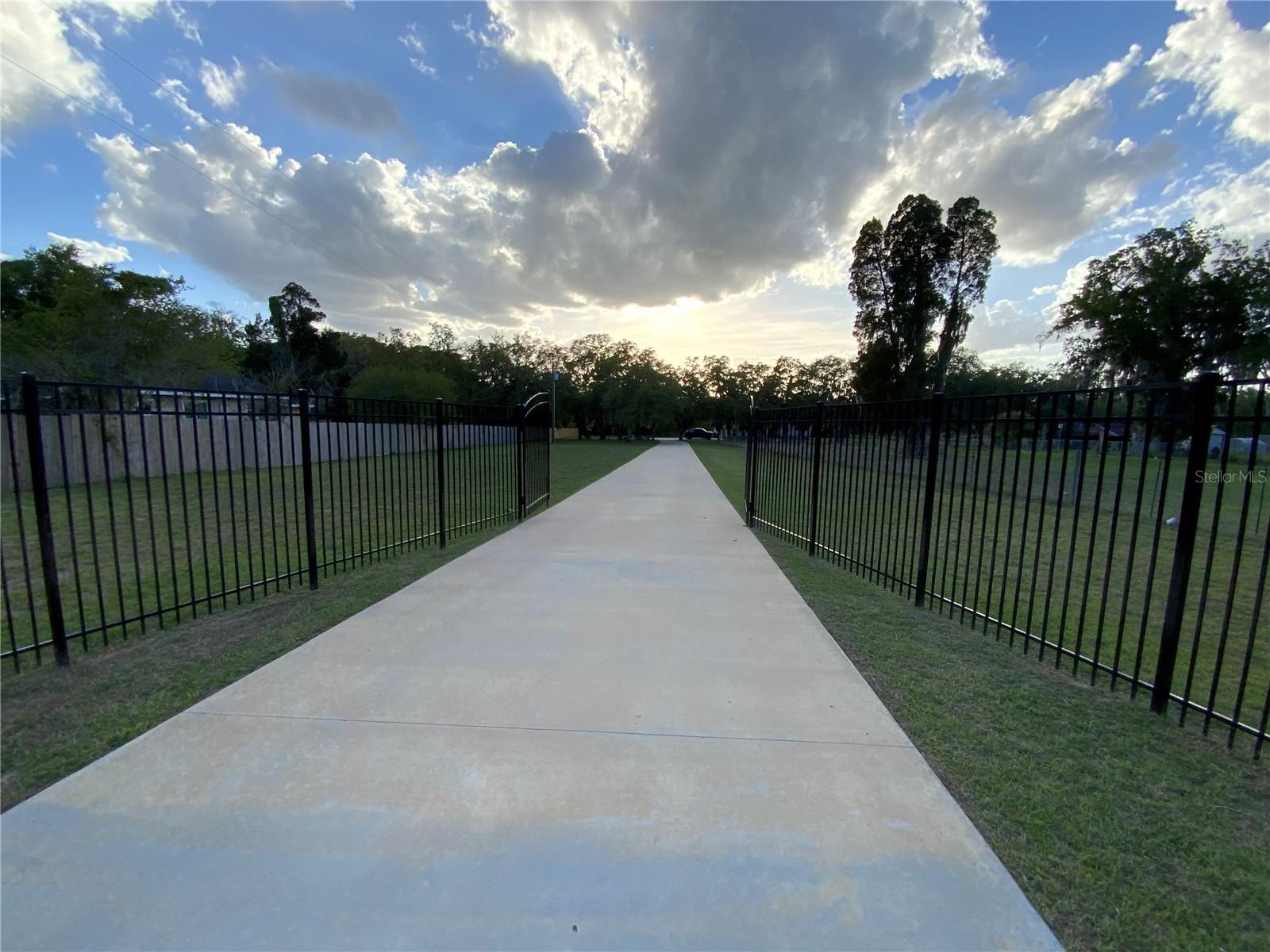 692 HOWARD RD, AUBURNDALE, FL, 33823