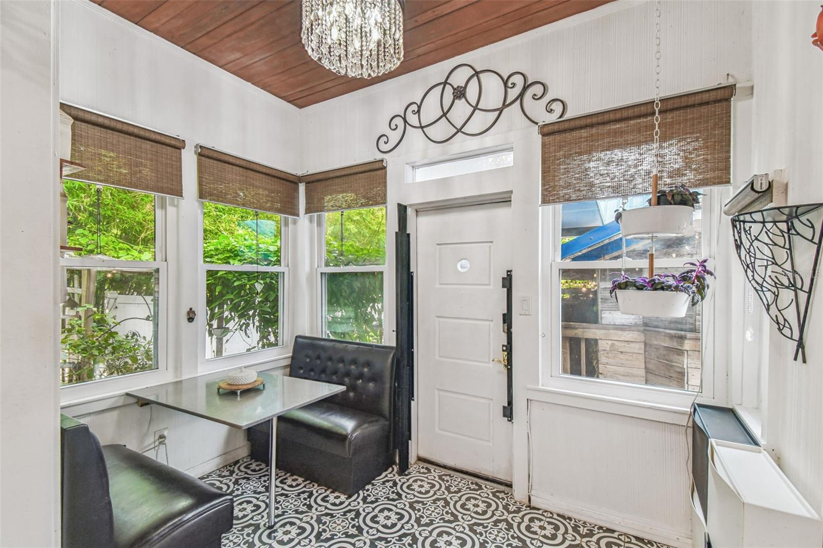 3203 E YUKON ST, TAMPA, FL, 33604