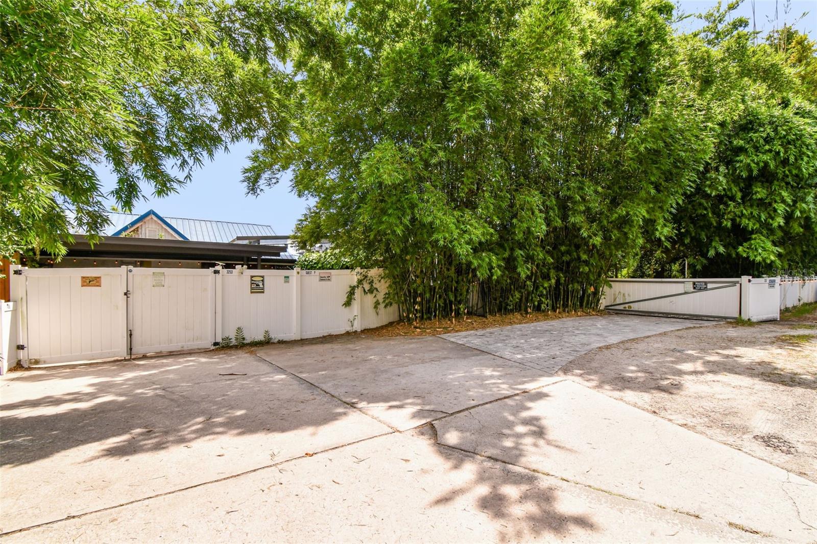 3203 E YUKON ST, TAMPA, FL, 33604
