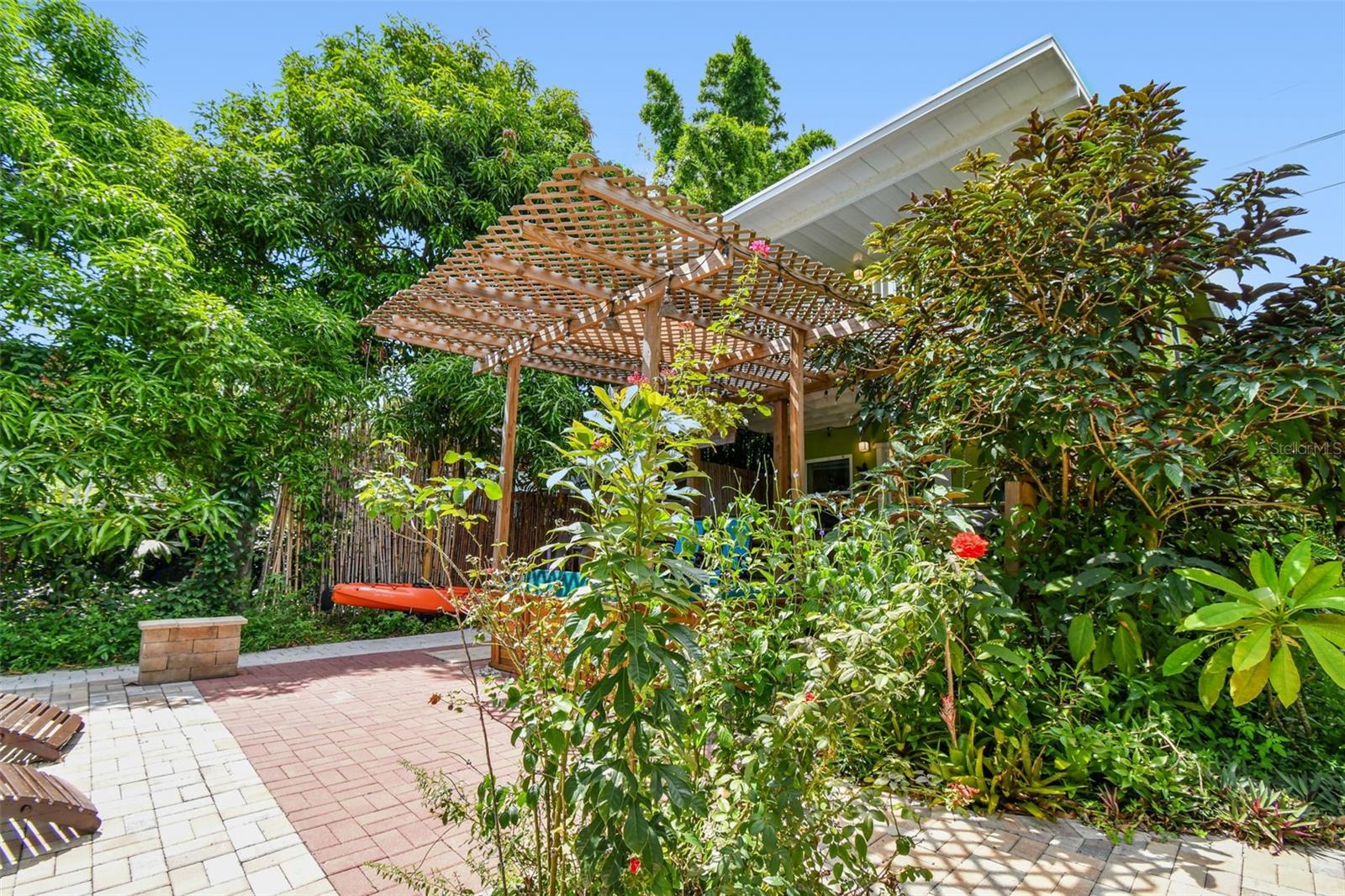 3203 E YUKON ST, TAMPA, FL, 33604