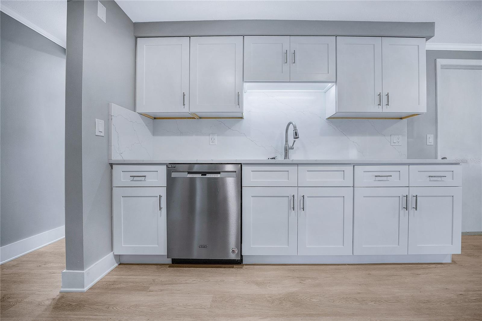 9151 FAIRWEATHER DR, LARGO, FL, 33773