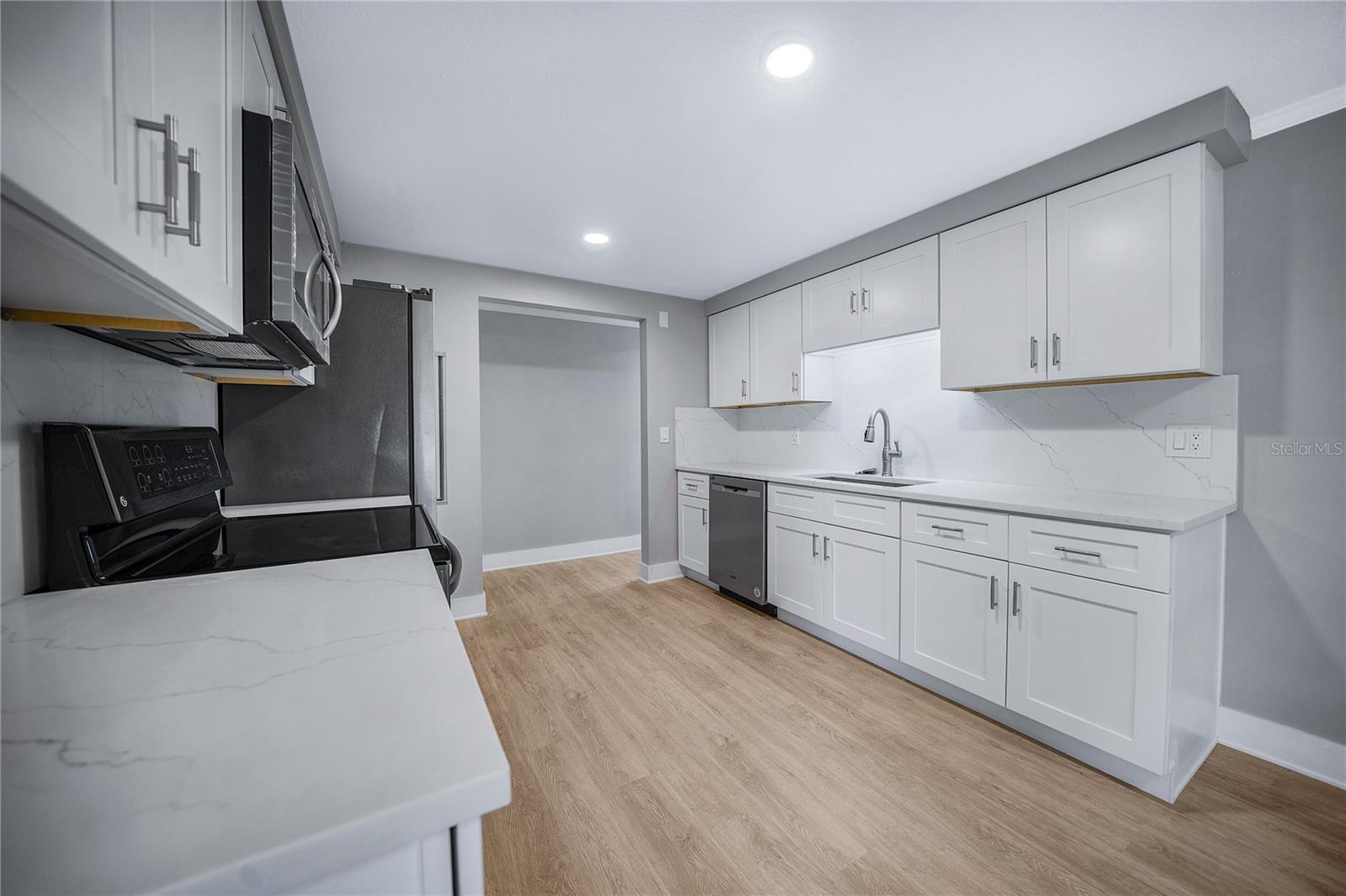 9151 FAIRWEATHER DR, LARGO, FL, 33773