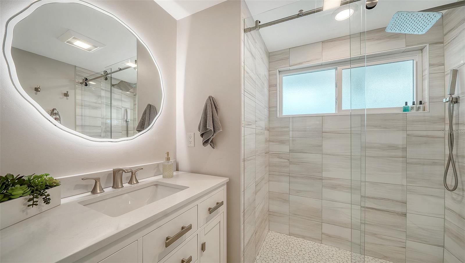 404 S POLK DR, SARASOTA, FL, 34236