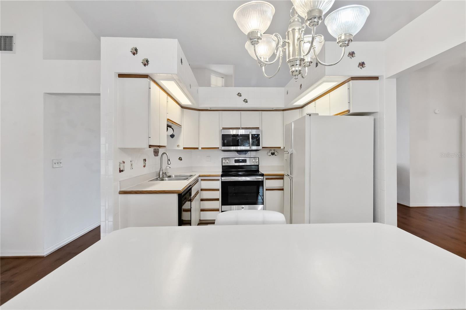 9835 LAKESHORE DR, CLERMONT, FL, 34711