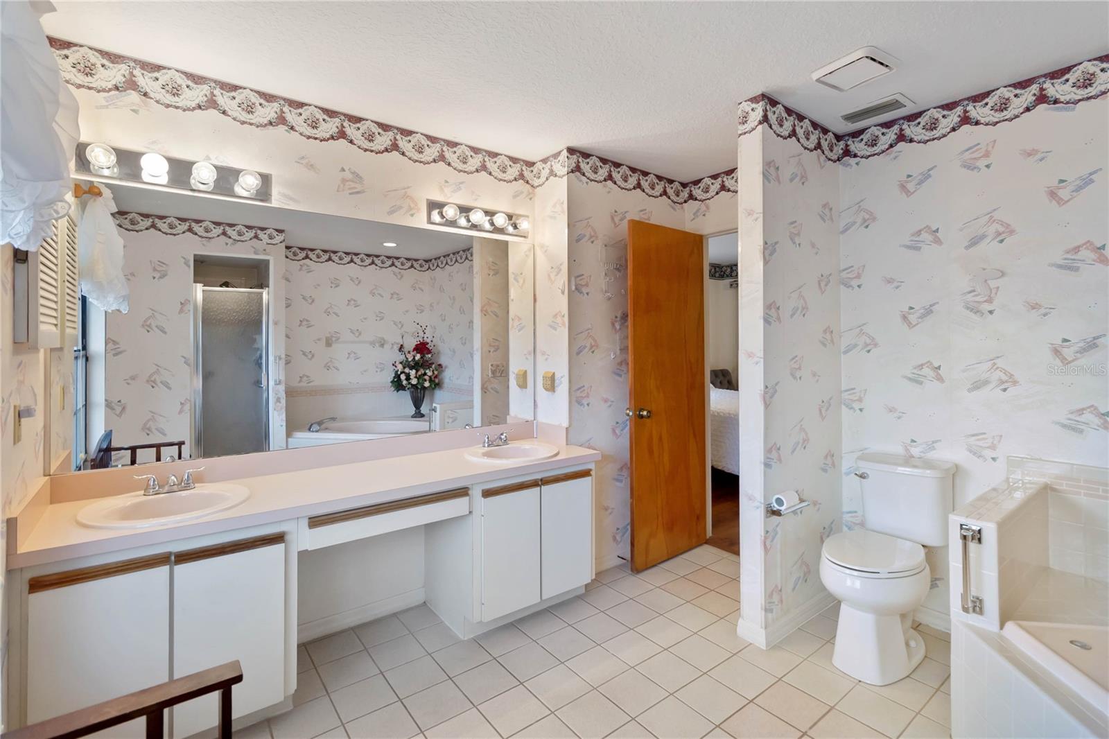 9835 LAKESHORE DR, CLERMONT, FL, 34711