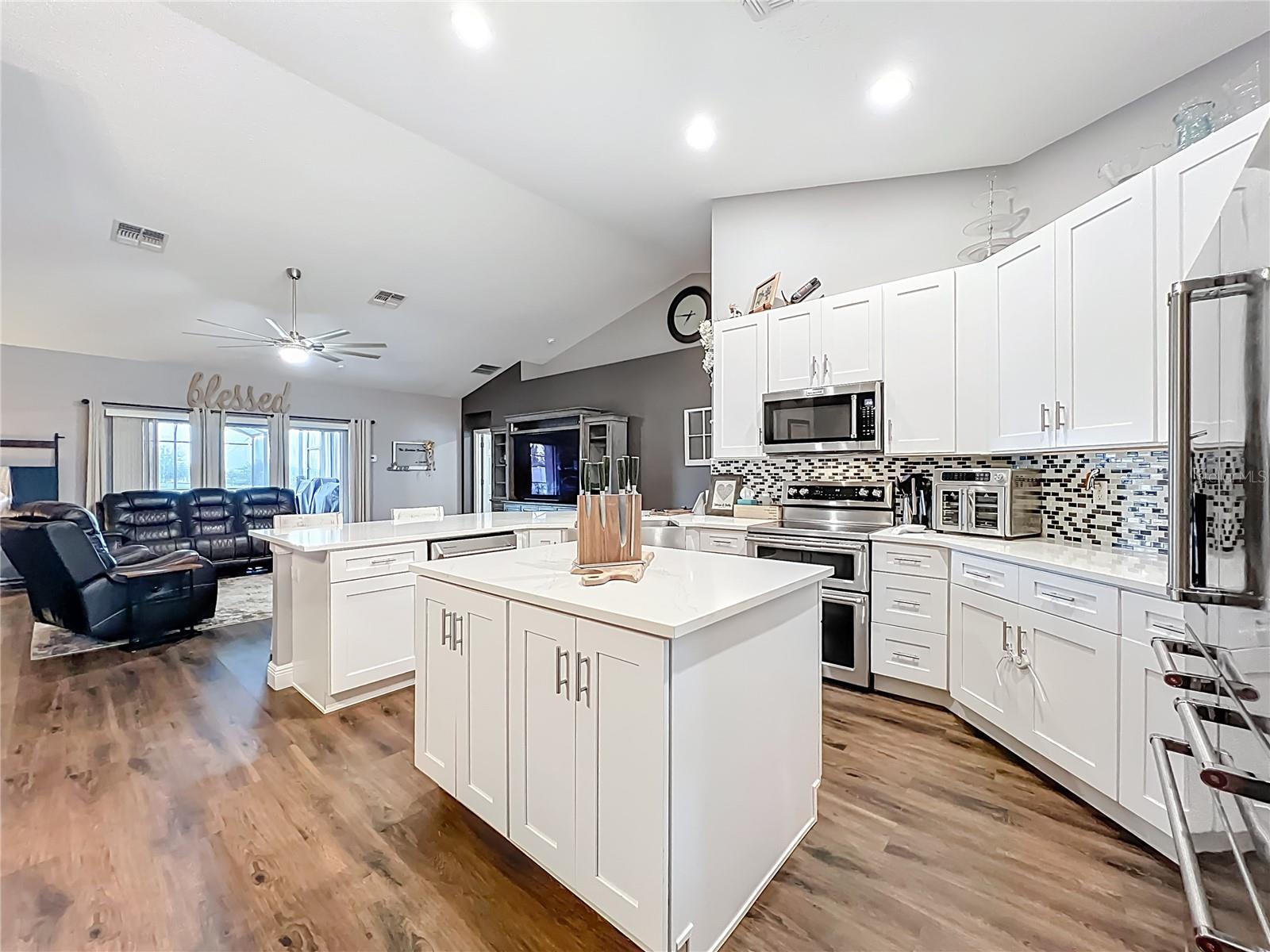 135 BLACKSTONE CREEK RD, GROVELAND, FL, 34736