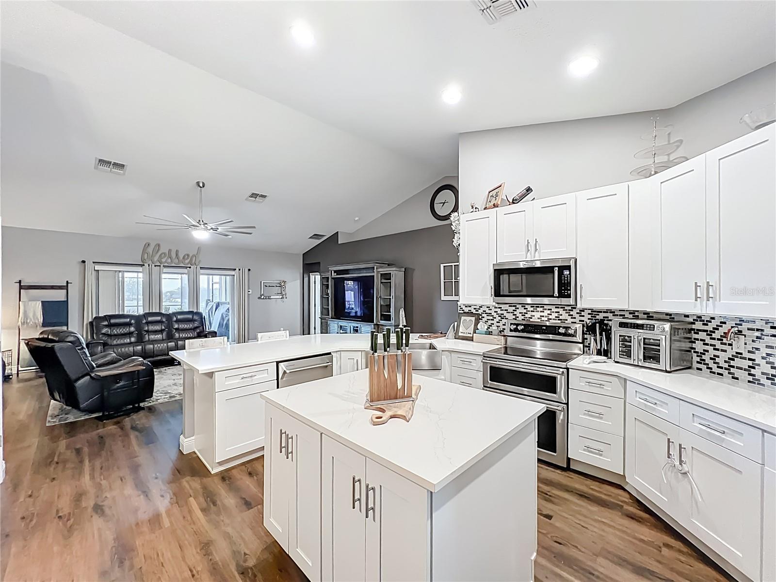 135 BLACKSTONE CREEK RD, GROVELAND, FL, 34736