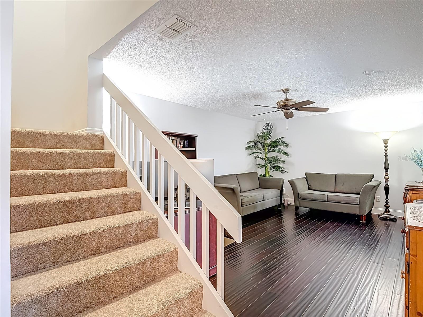 15426 E POND WOODS DR, TAMPA, FL, 33618