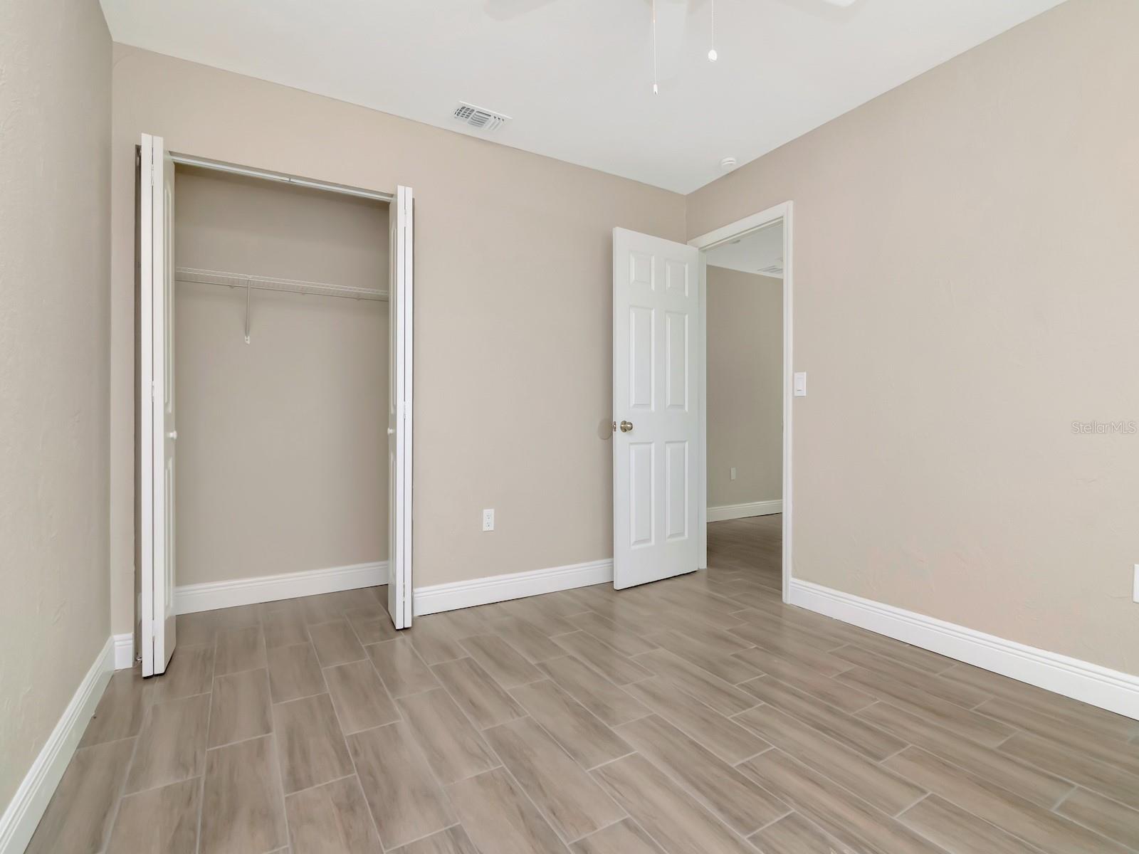 1211 62ND AVE E, BRADENTON, FL, 34203