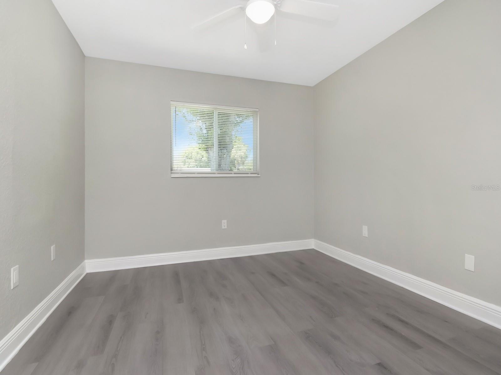 1211 62ND AVE E, BRADENTON, FL, 34203