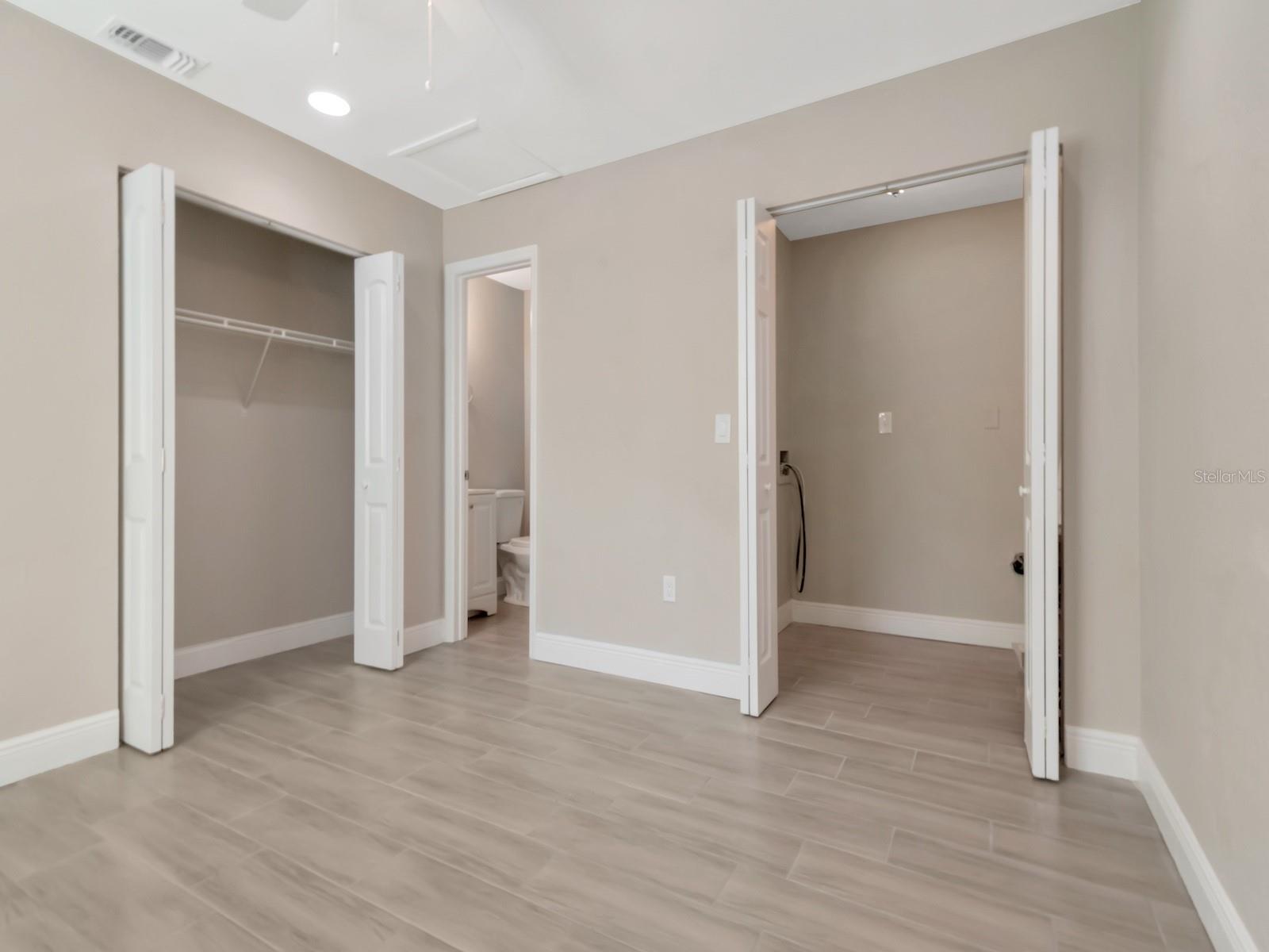 1211 62ND AVE E, BRADENTON, FL, 34203