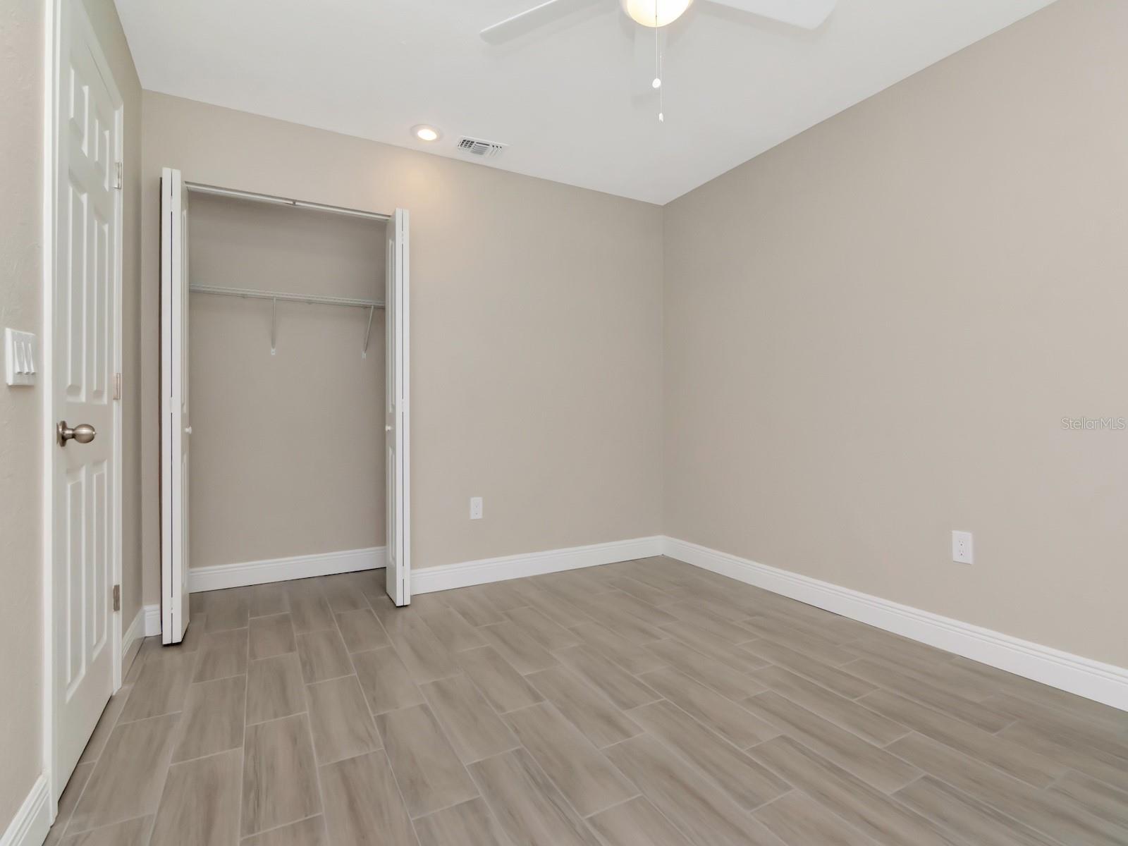 1211 62ND AVE E, BRADENTON, FL, 34203