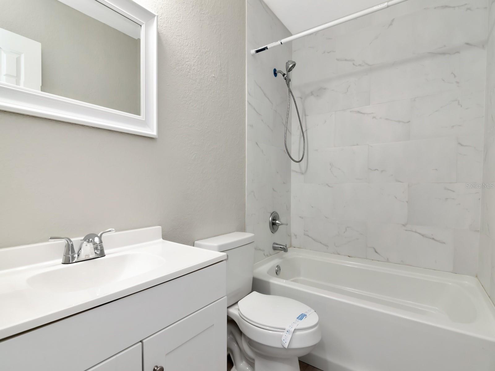 1211 62ND AVE E, BRADENTON, FL, 34203