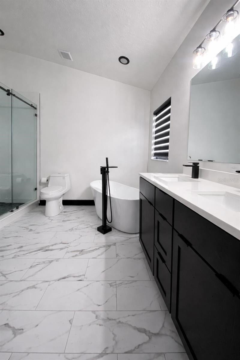 2398 SWEETWATER BLVD, ST CLOUD, FL, 34772