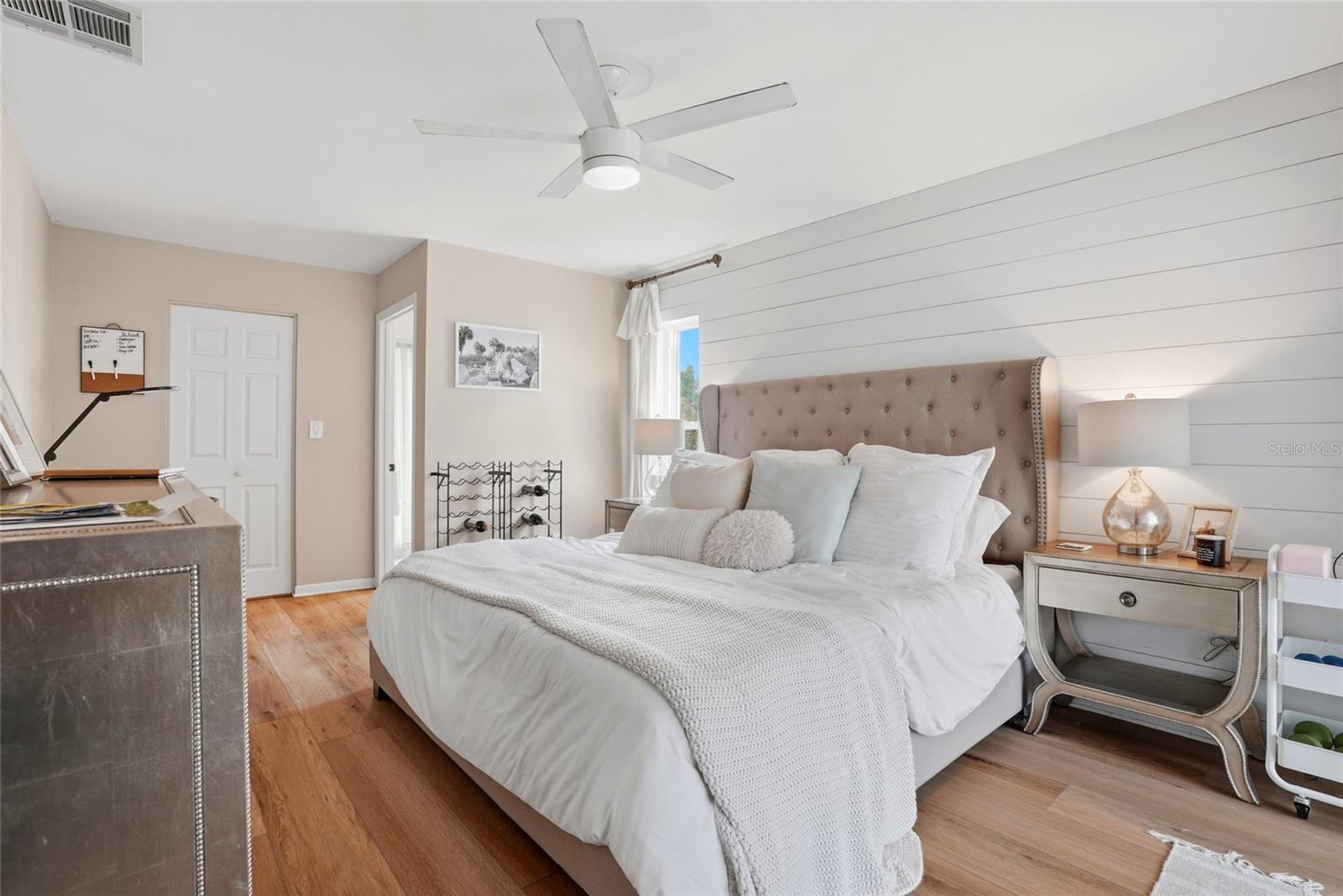 2089 SWAN LN, SAFETY HARBOR, FL, 34695