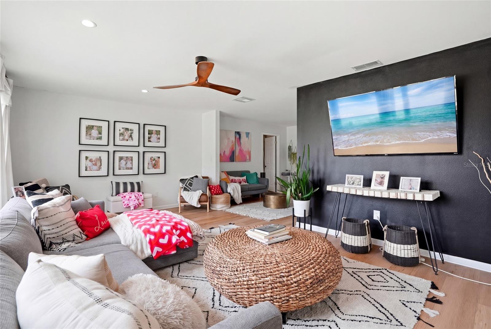 2089 SWAN LN, SAFETY HARBOR, FL, 34695