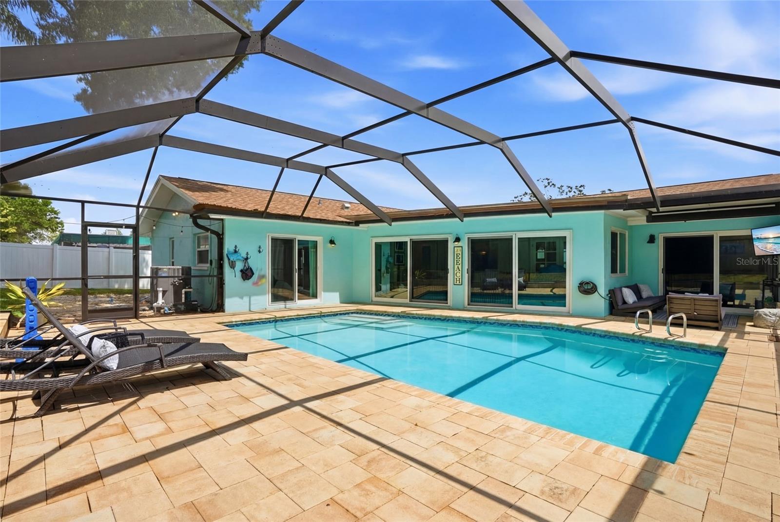 2089 SWAN LN, SAFETY HARBOR, FL, 34695