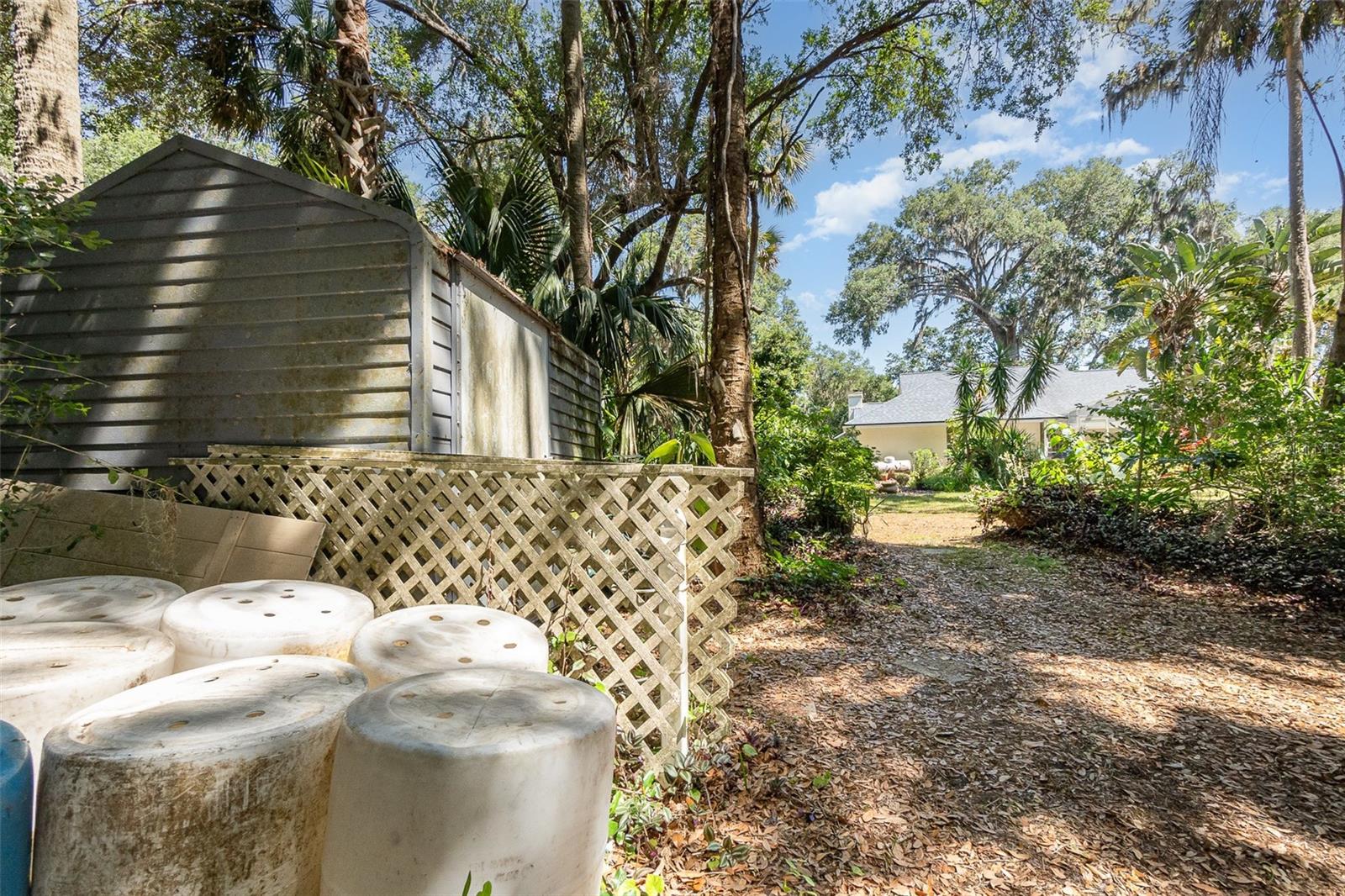 16730 BEAUCLAIRE CT, TAVARES, FL, 32778