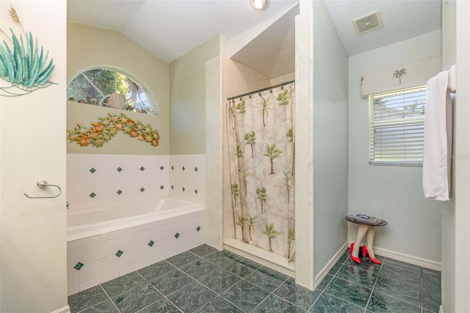 16730 BEAUCLAIRE CT, TAVARES, FL, 32778