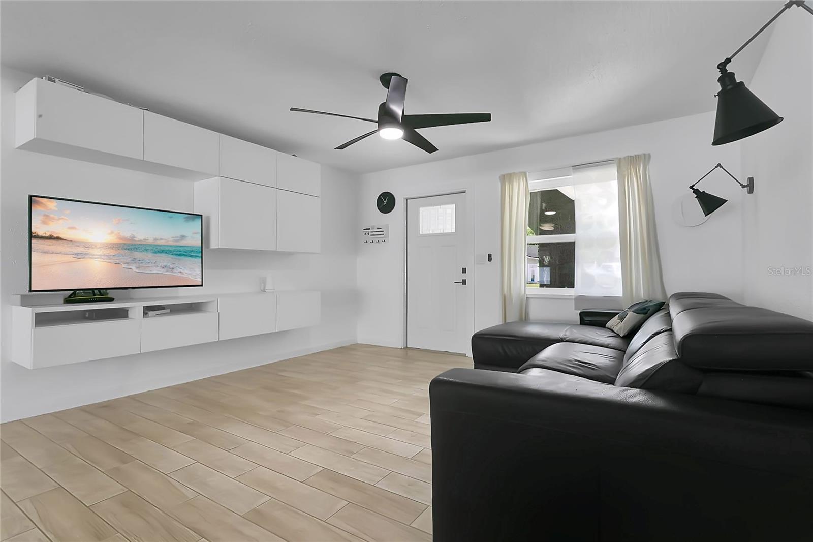 851 DARWIN DR, ALTAMONTE SPRINGS, FL, 32701