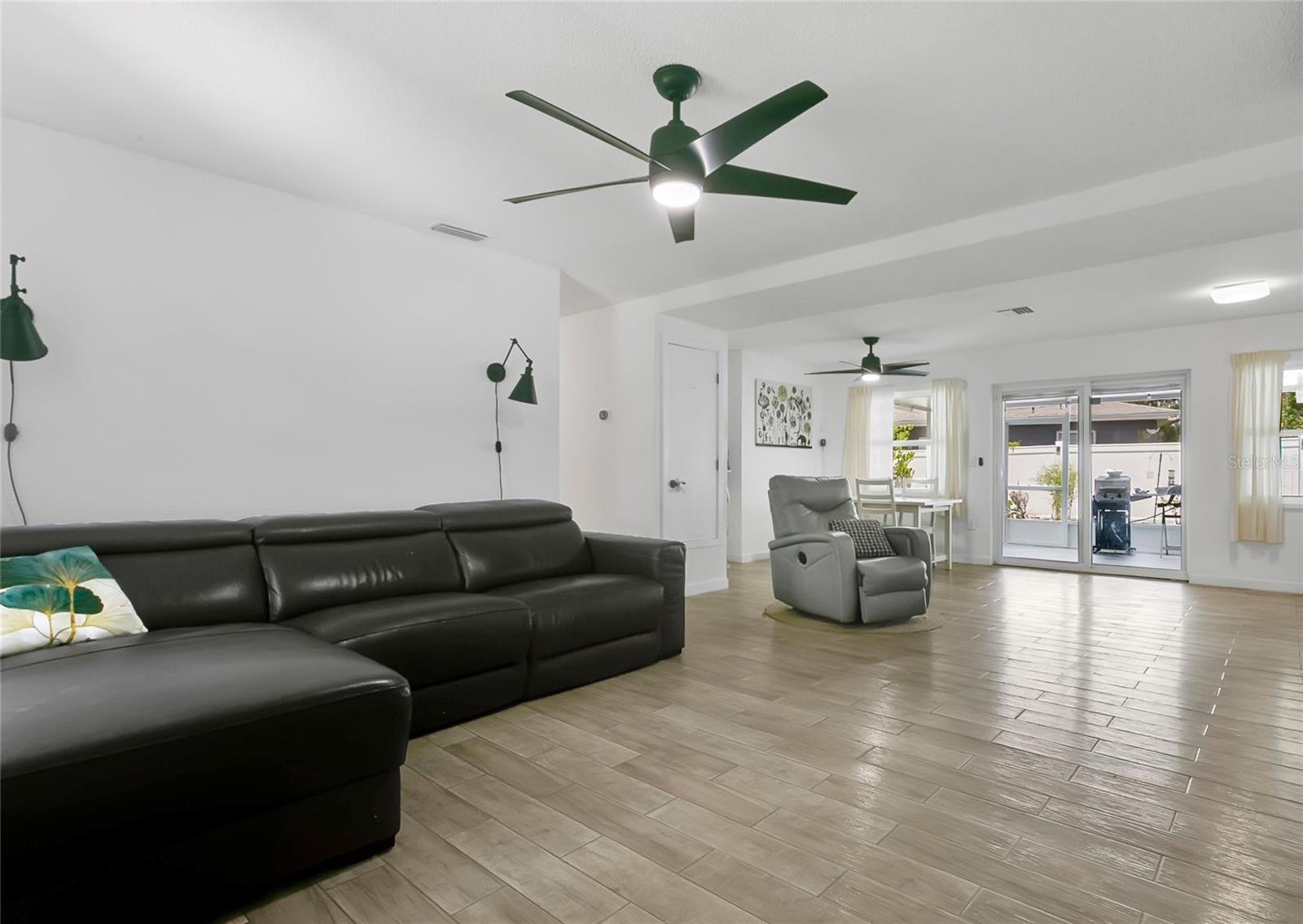 851 DARWIN DR, ALTAMONTE SPRINGS, FL, 32701