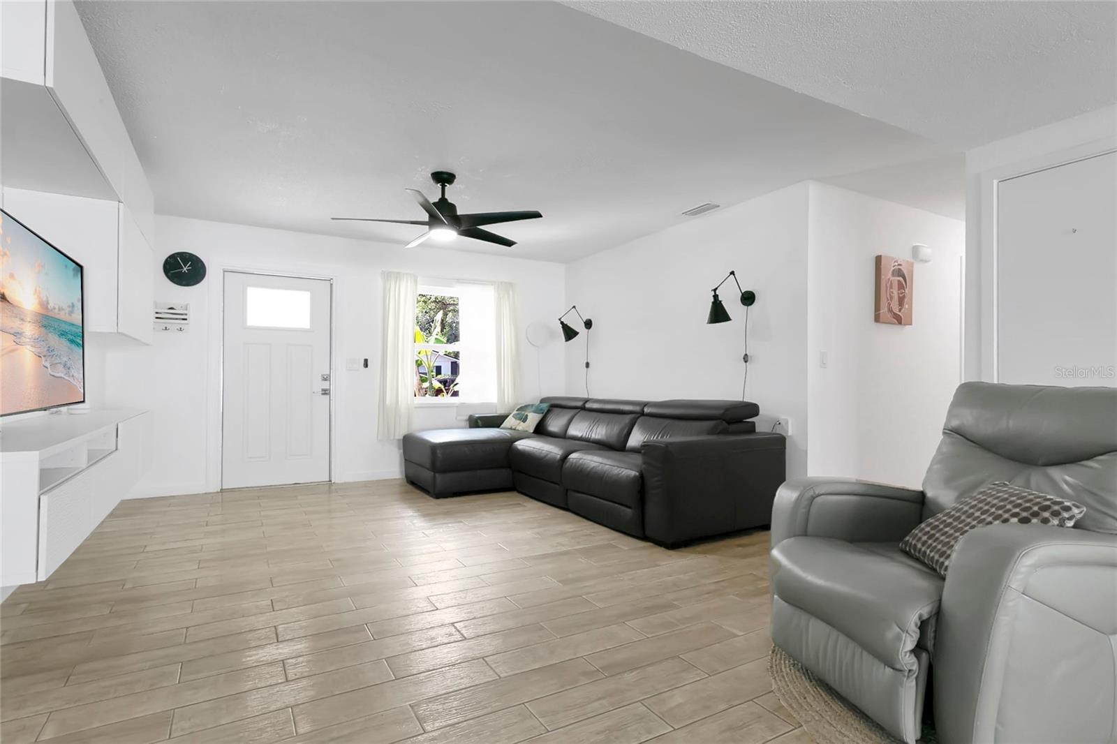 851 DARWIN DR, ALTAMONTE SPRINGS, FL, 32701