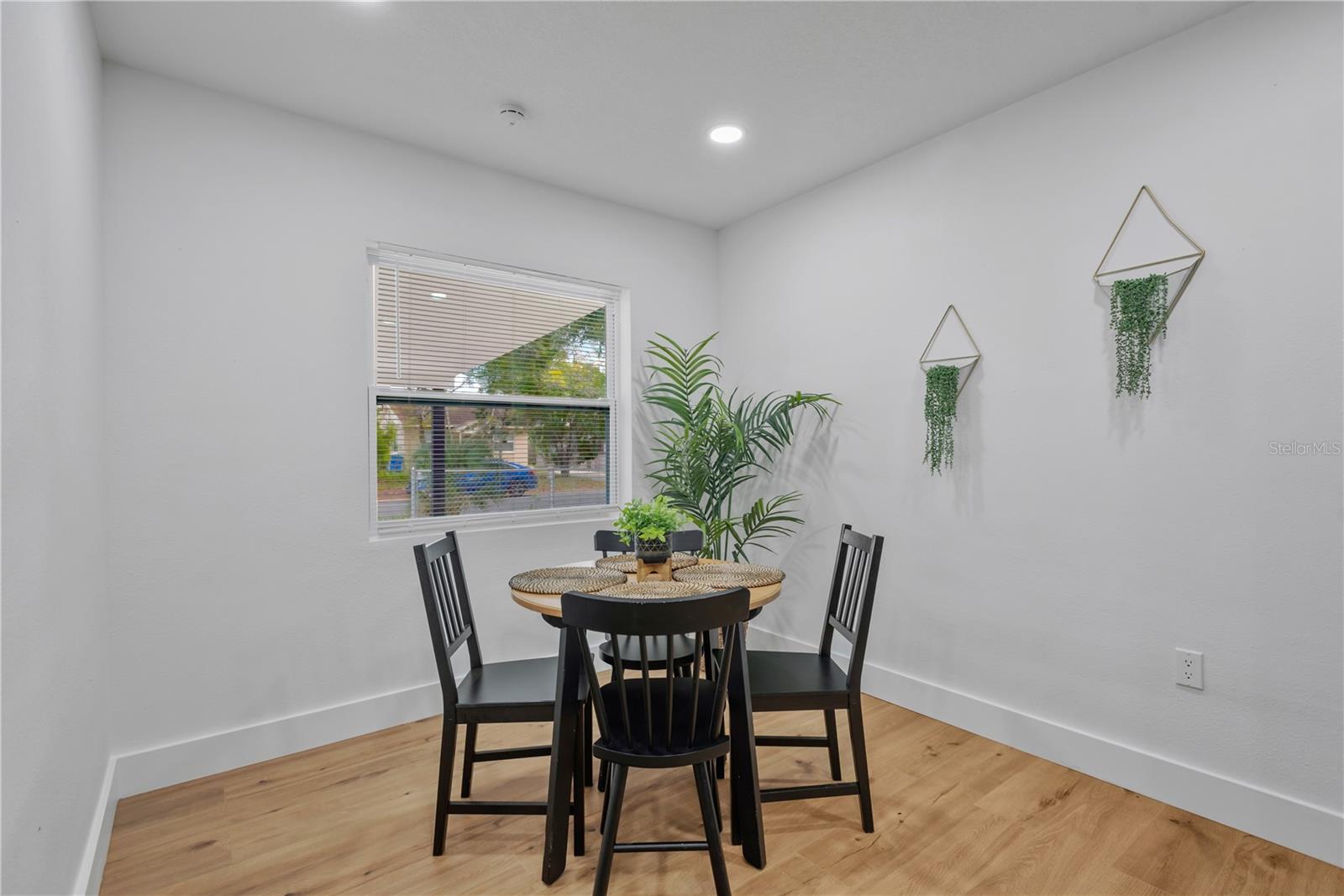 3243 6TH AVE S, ST PETERSBURG, FL, 33712