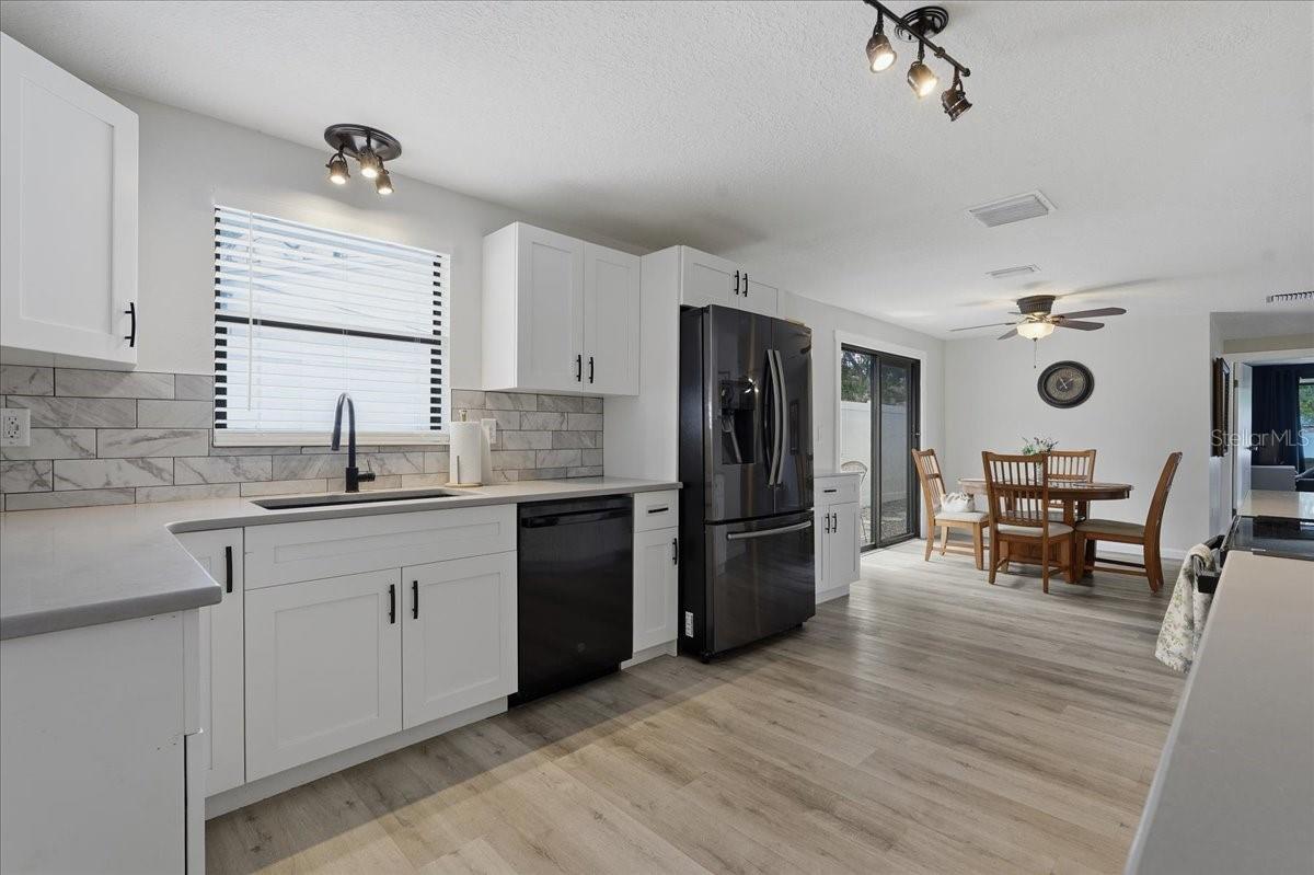 300 SWEETGUM CT, PALM HARBOR, FL, 34683