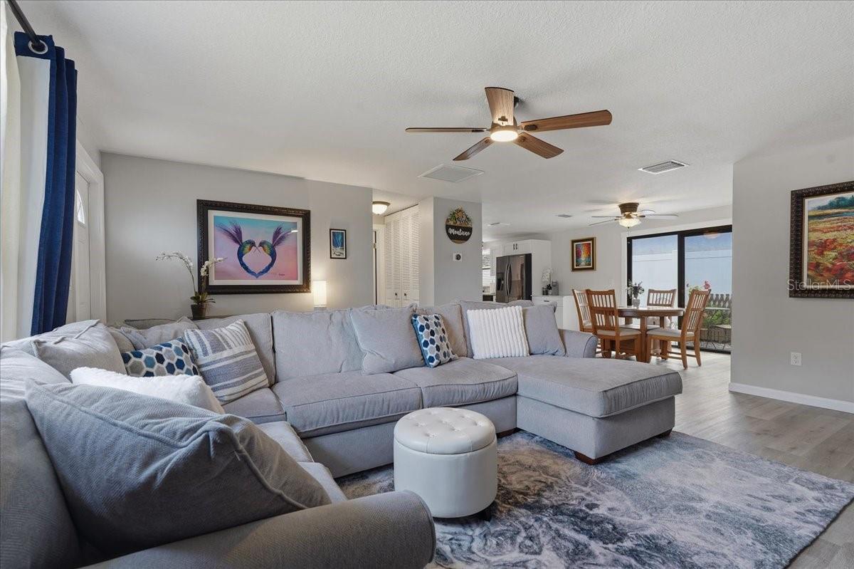 300 SWEETGUM CT, PALM HARBOR, FL, 34683