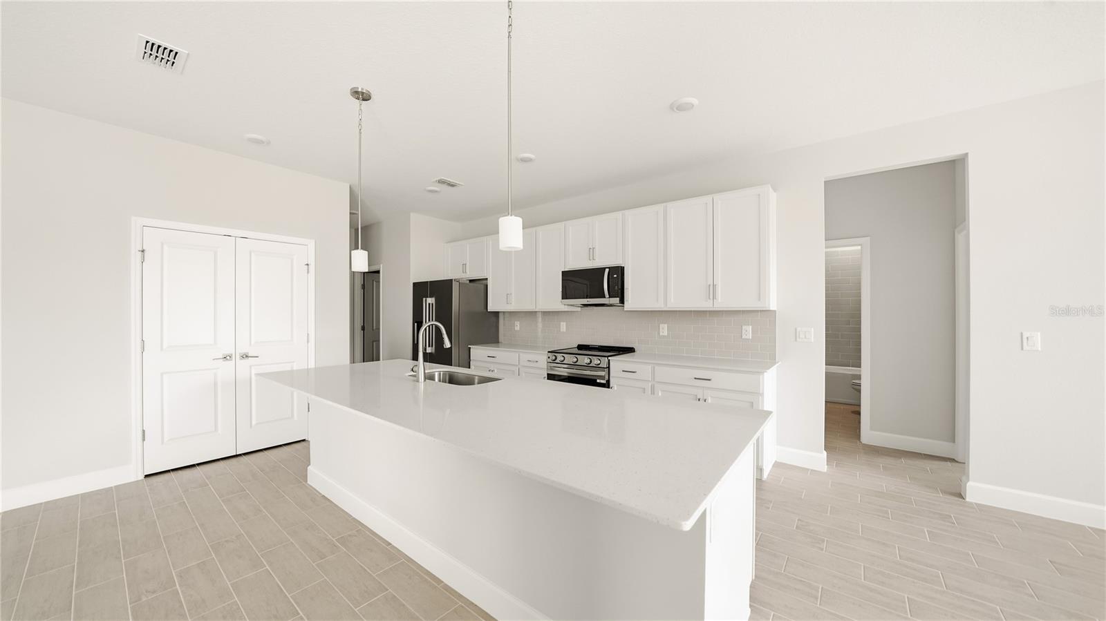 16 SEA SERPENT TRL E, PALM COAST, FL, 32164