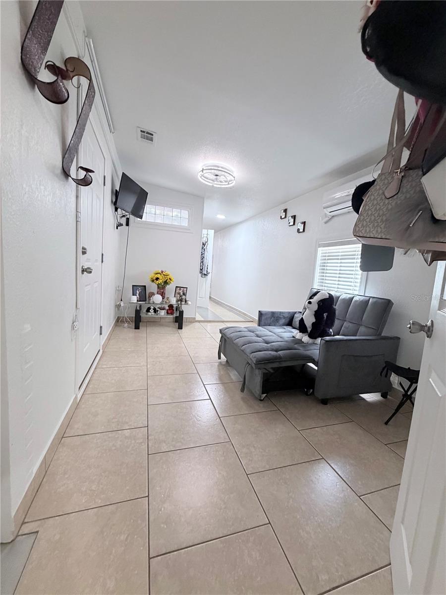 1508 W KNOLLWOOD ST, TAMPA, FL, 33604