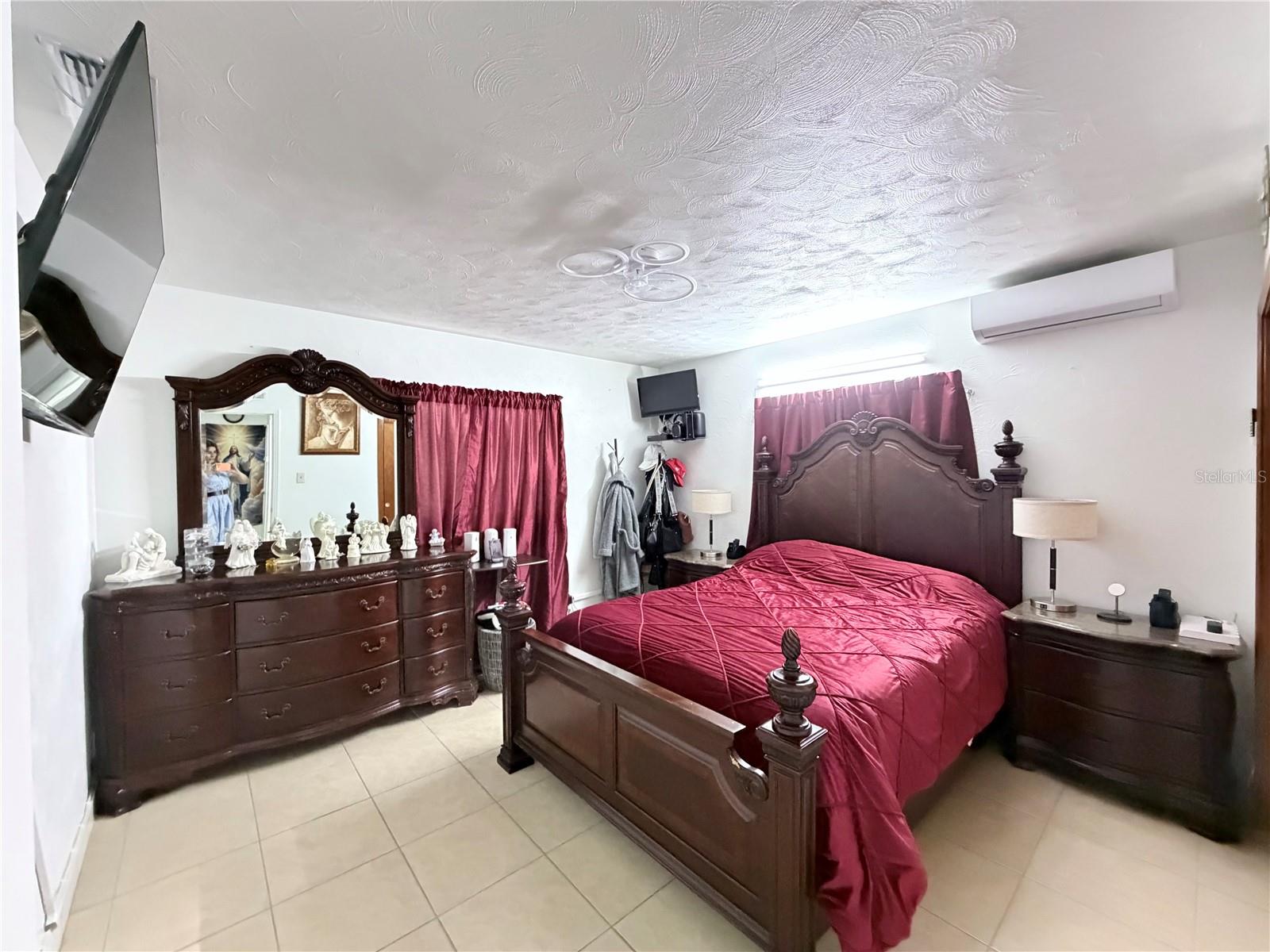 1508 W KNOLLWOOD ST, TAMPA, FL, 33604