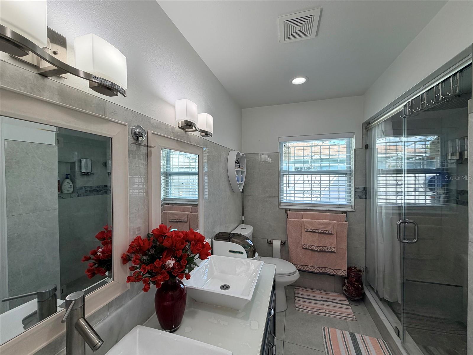 1508 W KNOLLWOOD ST, TAMPA, FL, 33604