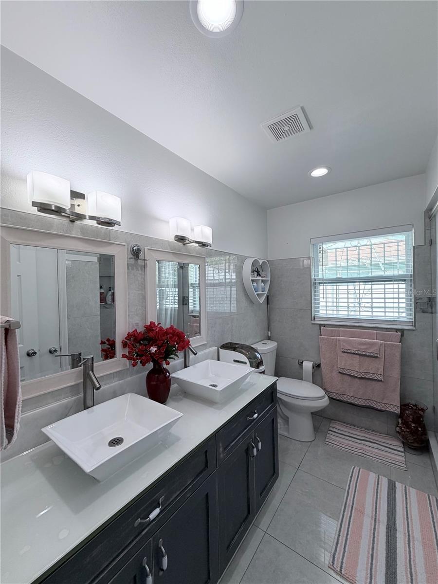 1508 W KNOLLWOOD ST, TAMPA, FL, 33604