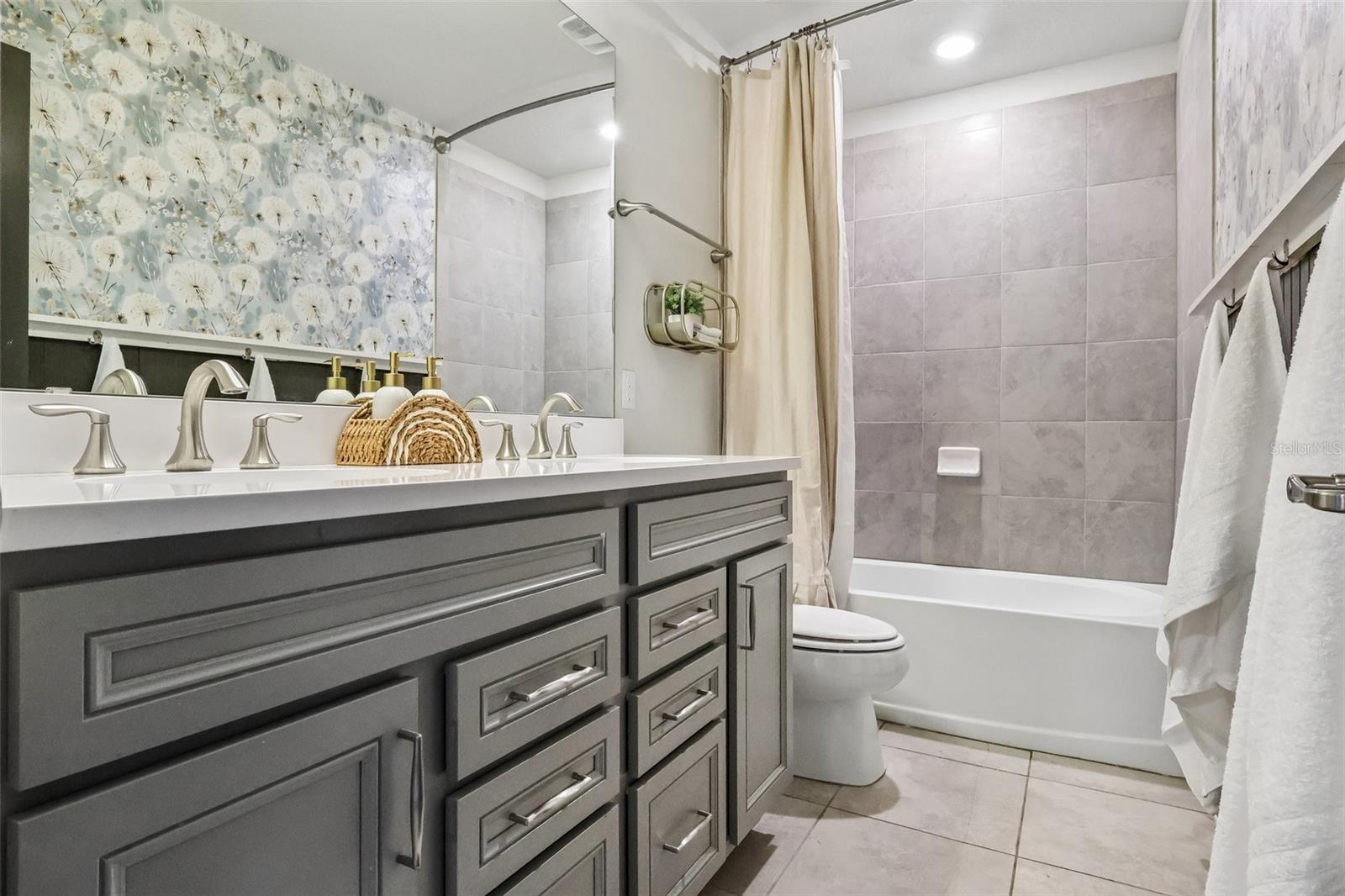 2575 AUBURN RIDGE DR, APOPKA, FL, 32712