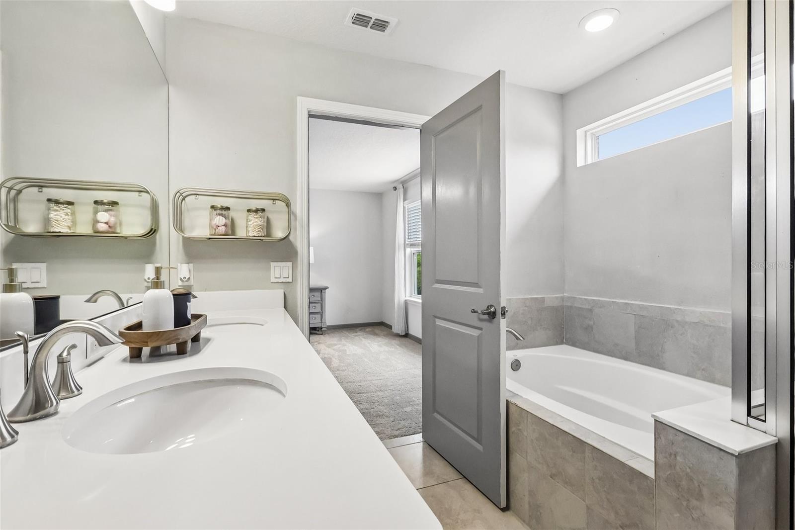 2575 AUBURN RIDGE DR, APOPKA, FL, 32712