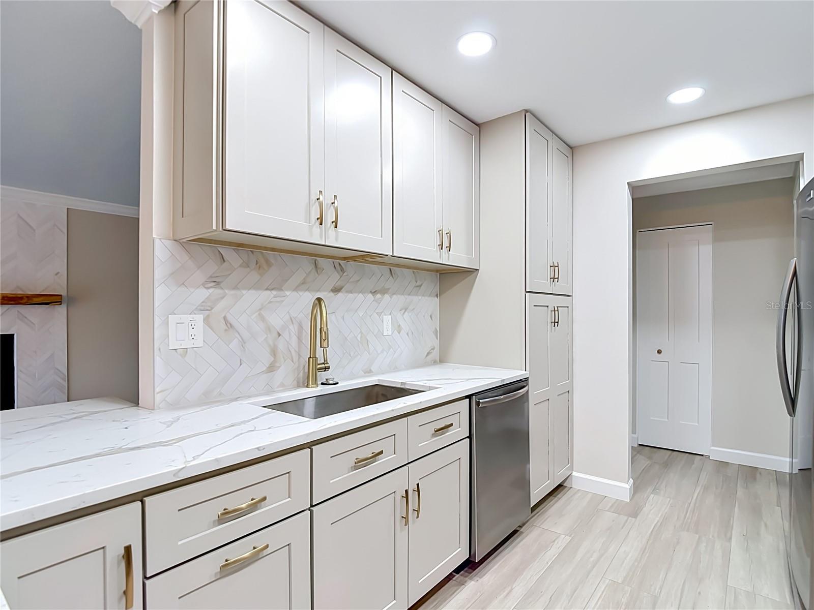 4536 MITCHER RD, NEW PORT RICHEY, FL, 34652