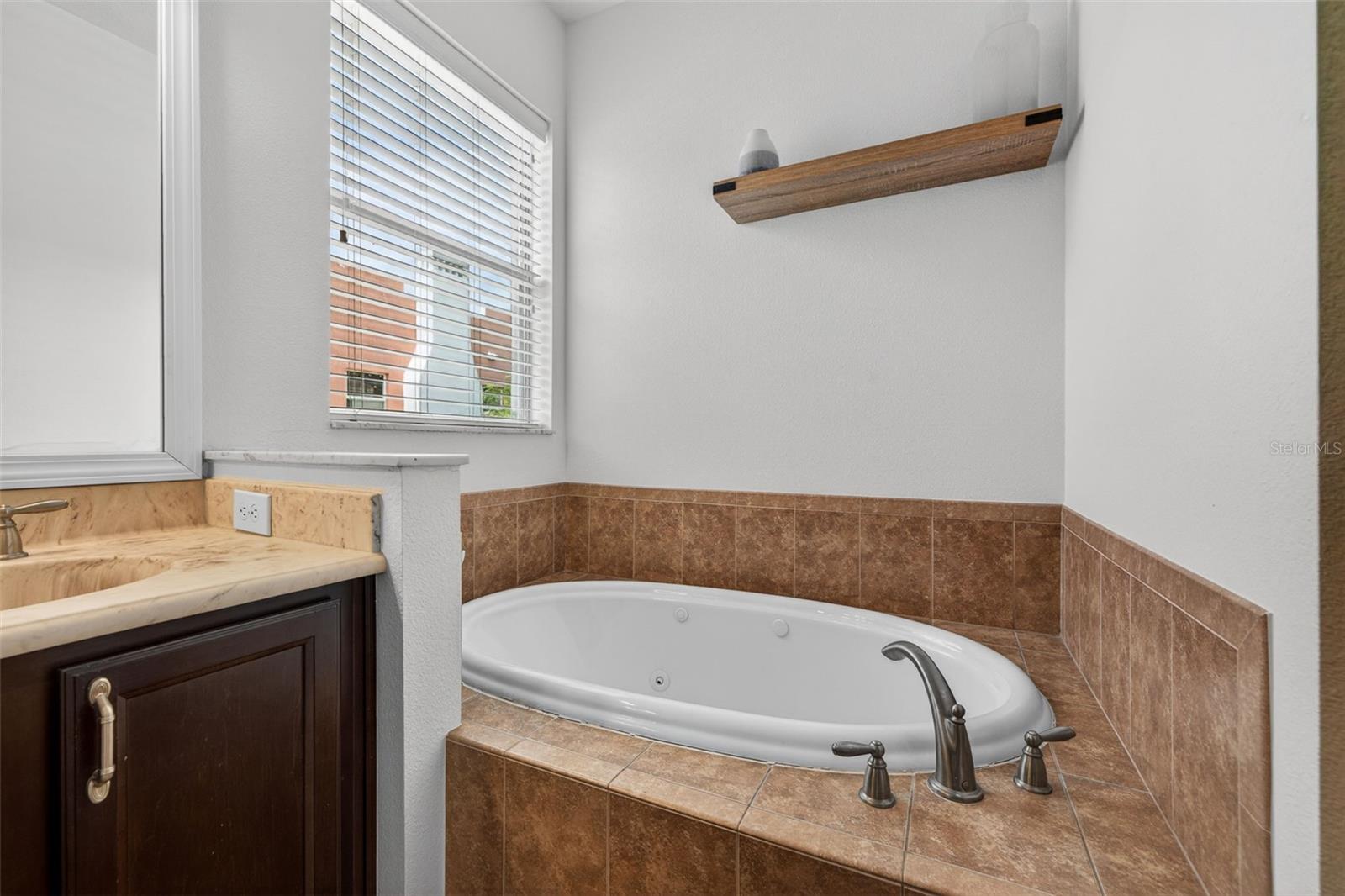 3204 W MARLIN AVE, TAMPA, FL, 33611