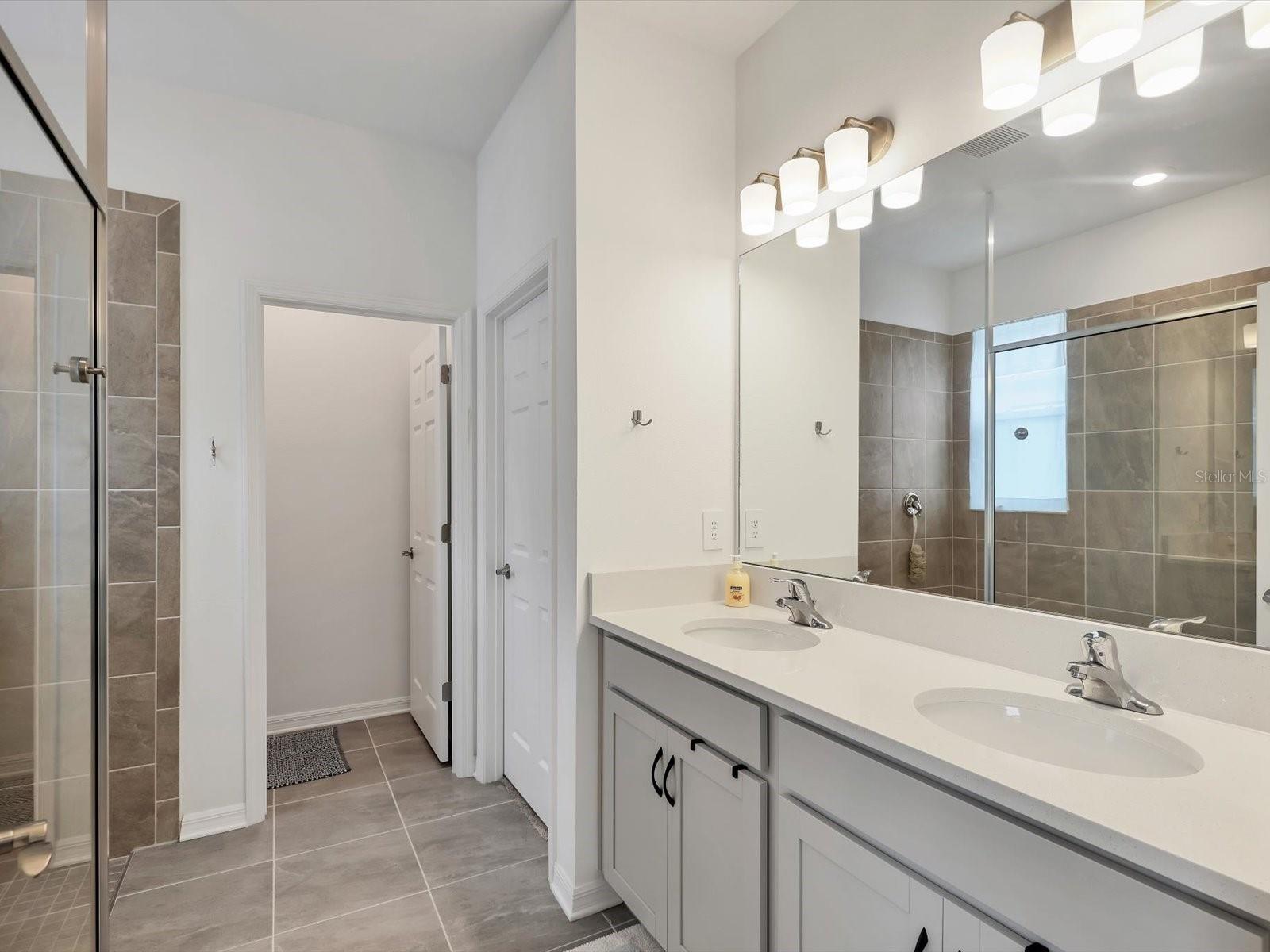 7724 SALOON LN, SARASOTA, FL, 34240