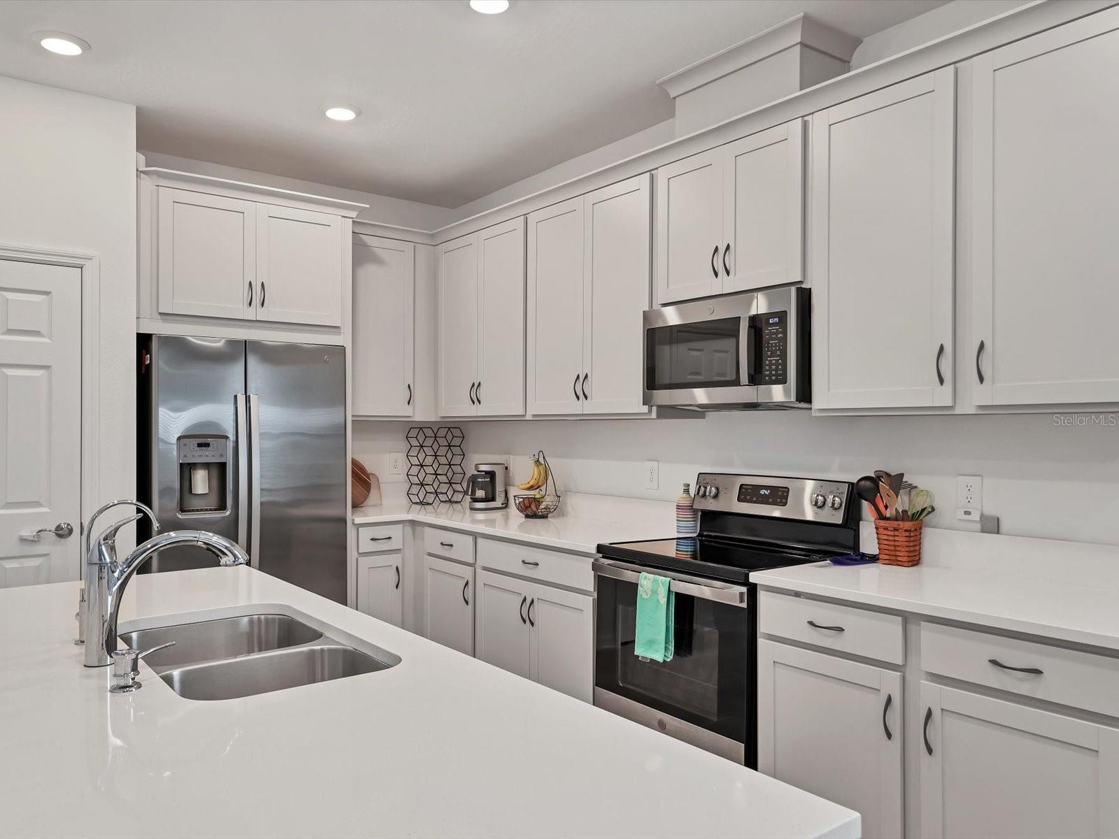 7724 SALOON LN, SARASOTA, FL, 34240