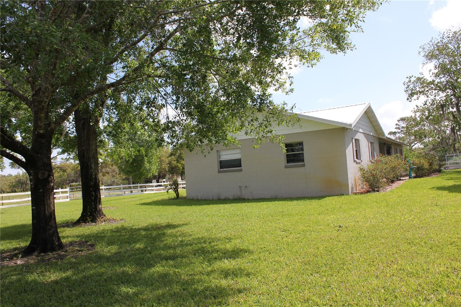 8225 WAKEFORD RD, LAKE WALES, FL, 33898
