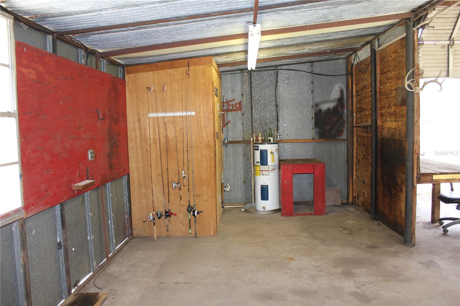 8225 WAKEFORD RD, LAKE WALES, FL, 33898