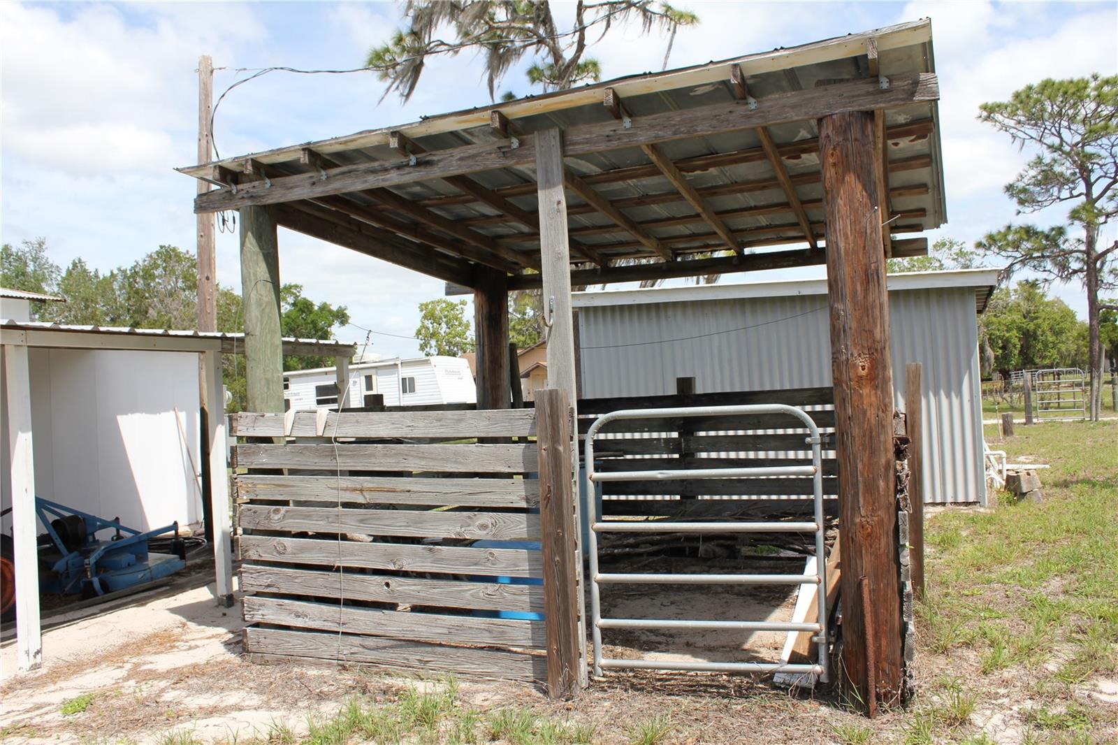 8225 WAKEFORD RD, LAKE WALES, FL, 33898