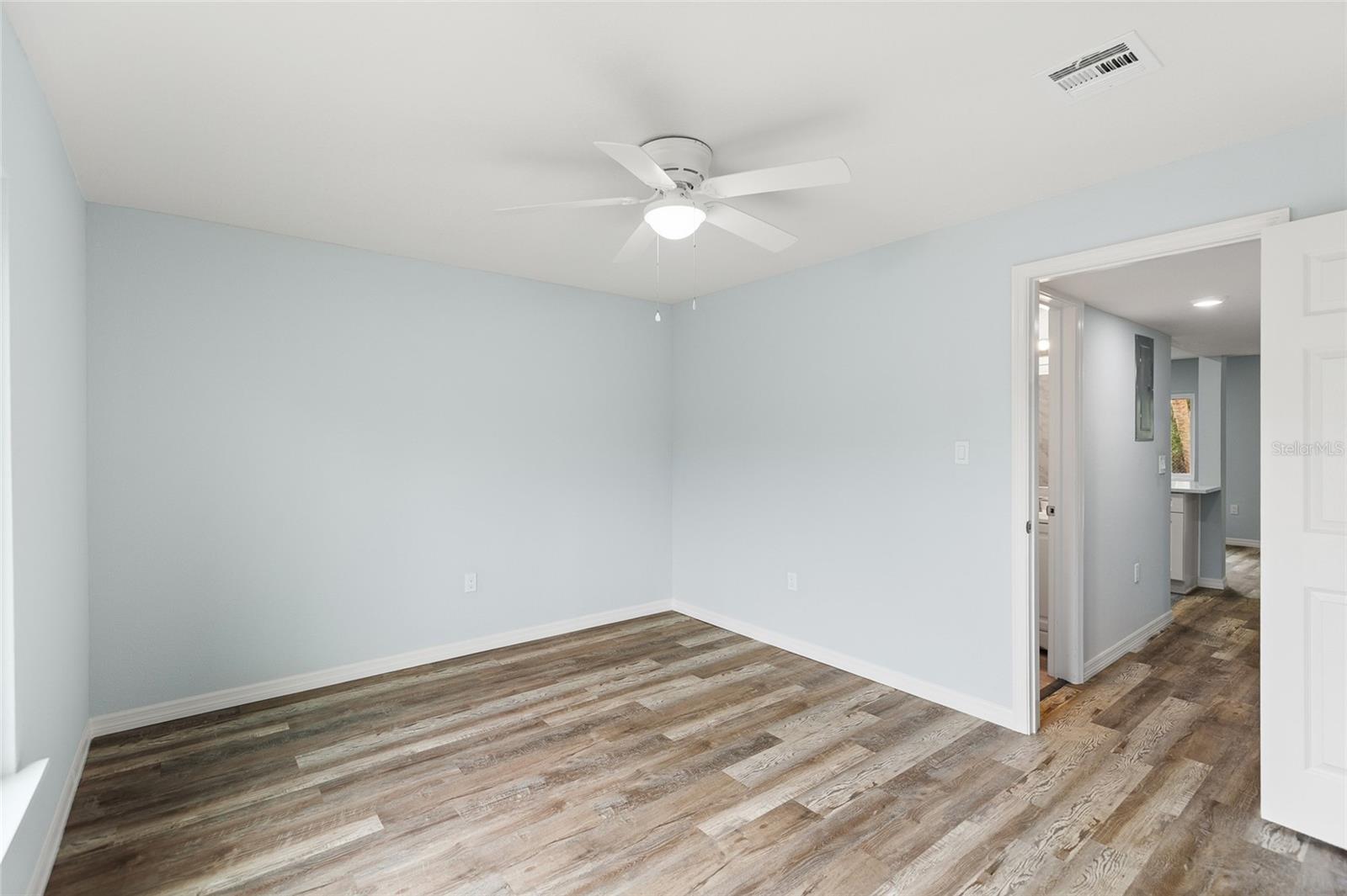 4215 E BAY DR #1805B, CLEARWATER, FL, 33764