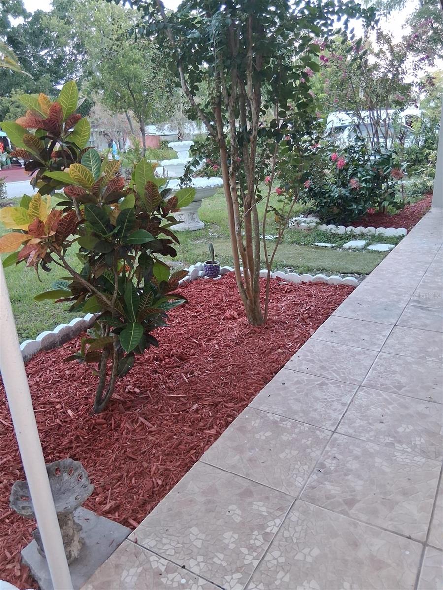 924 LAKEWOOD AVENUE, TAMPA, FL, 33613